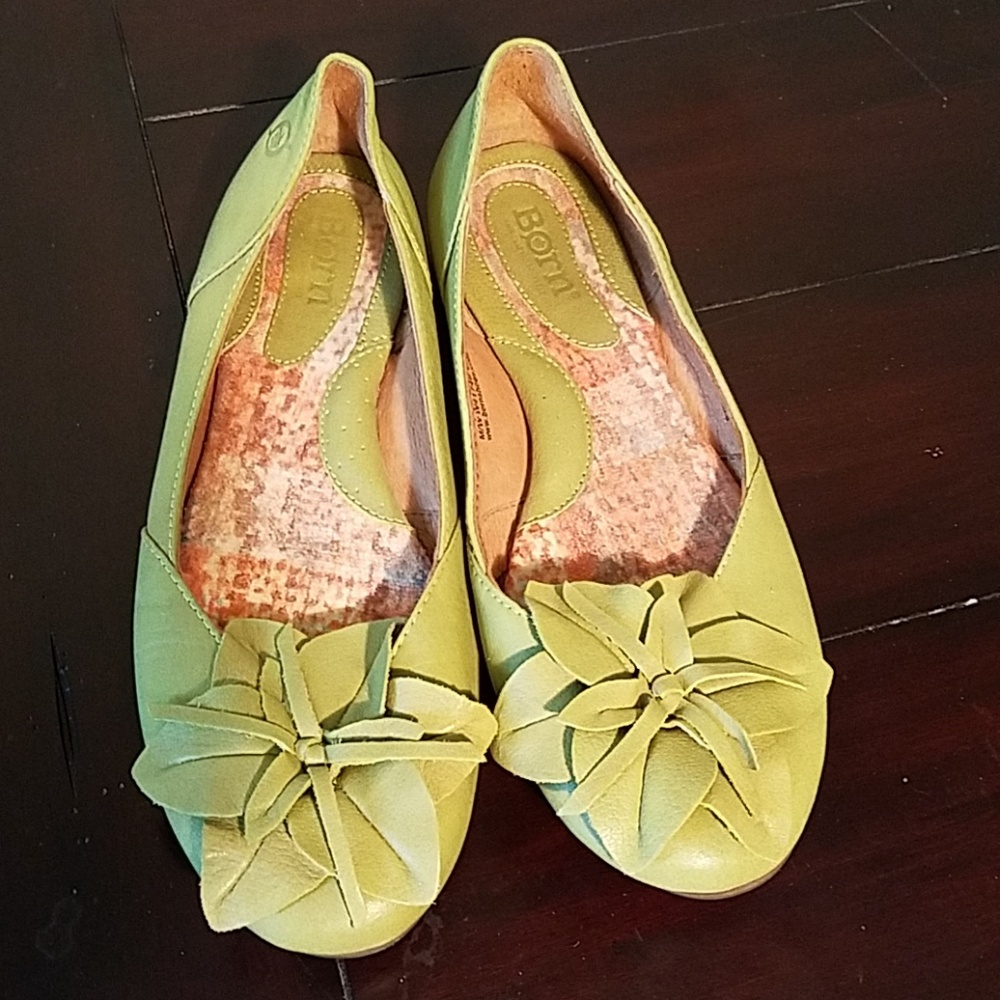 Born ballet flats